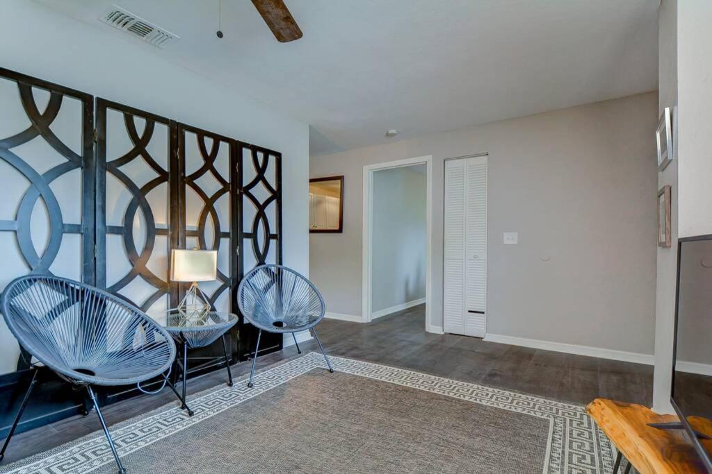 Driftwood Castle Urban Oasis With Firepit Near Convention Center And Amalie Arena, Room For 6 Tampa Eksteriør bilde