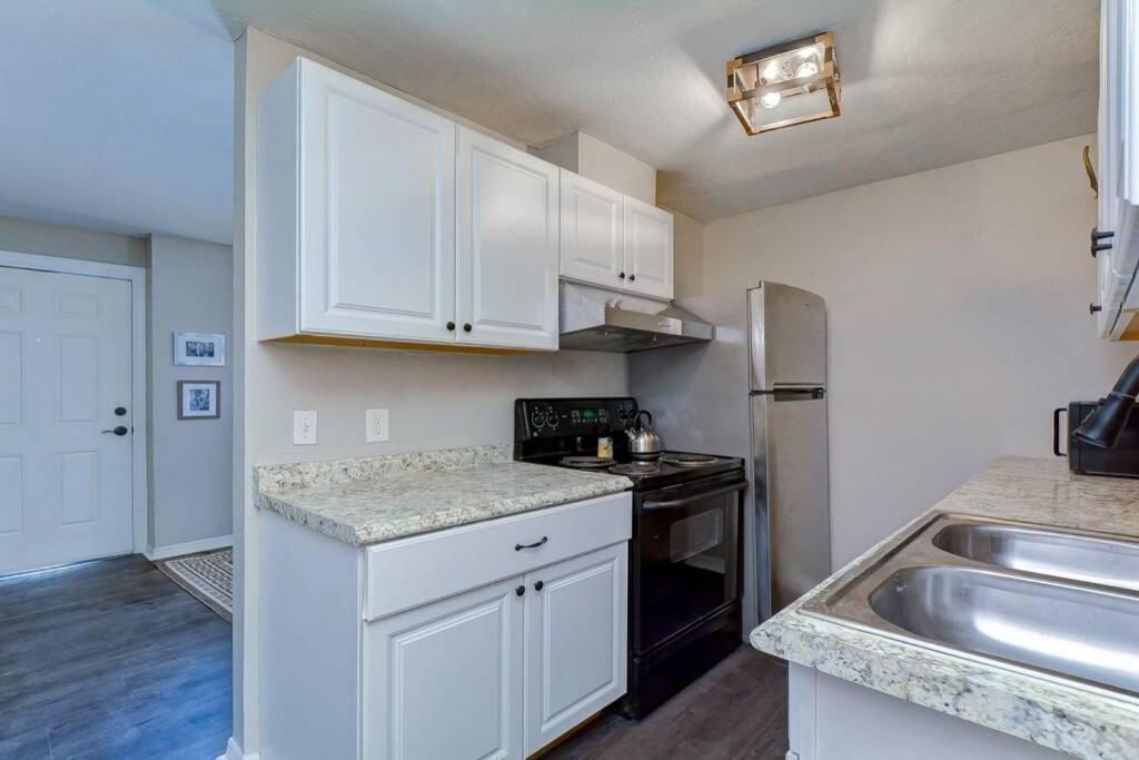 Driftwood Castle Urban Oasis With Firepit Near Convention Center And Amalie Arena, Room For 6 Tampa Eksteriør bilde