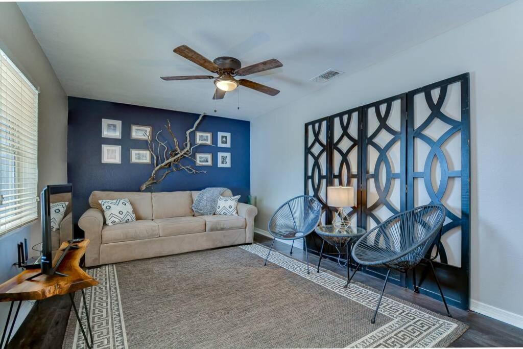 Driftwood Castle Urban Oasis With Firepit Near Convention Center And Amalie Arena, Room For 6 Tampa Eksteriør bilde